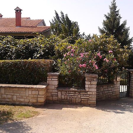 Apartment Slavica Vrvari Пореч Экстерьер фото